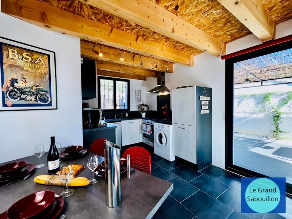 Logis Des Roches: Three With Exceptional Views * Buis-les-Baronnies