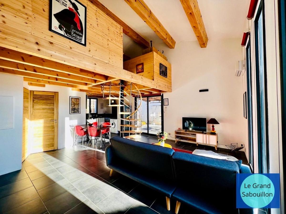 Logis Des Roches: Three With Exceptional Views * Buis-les-Baronnies