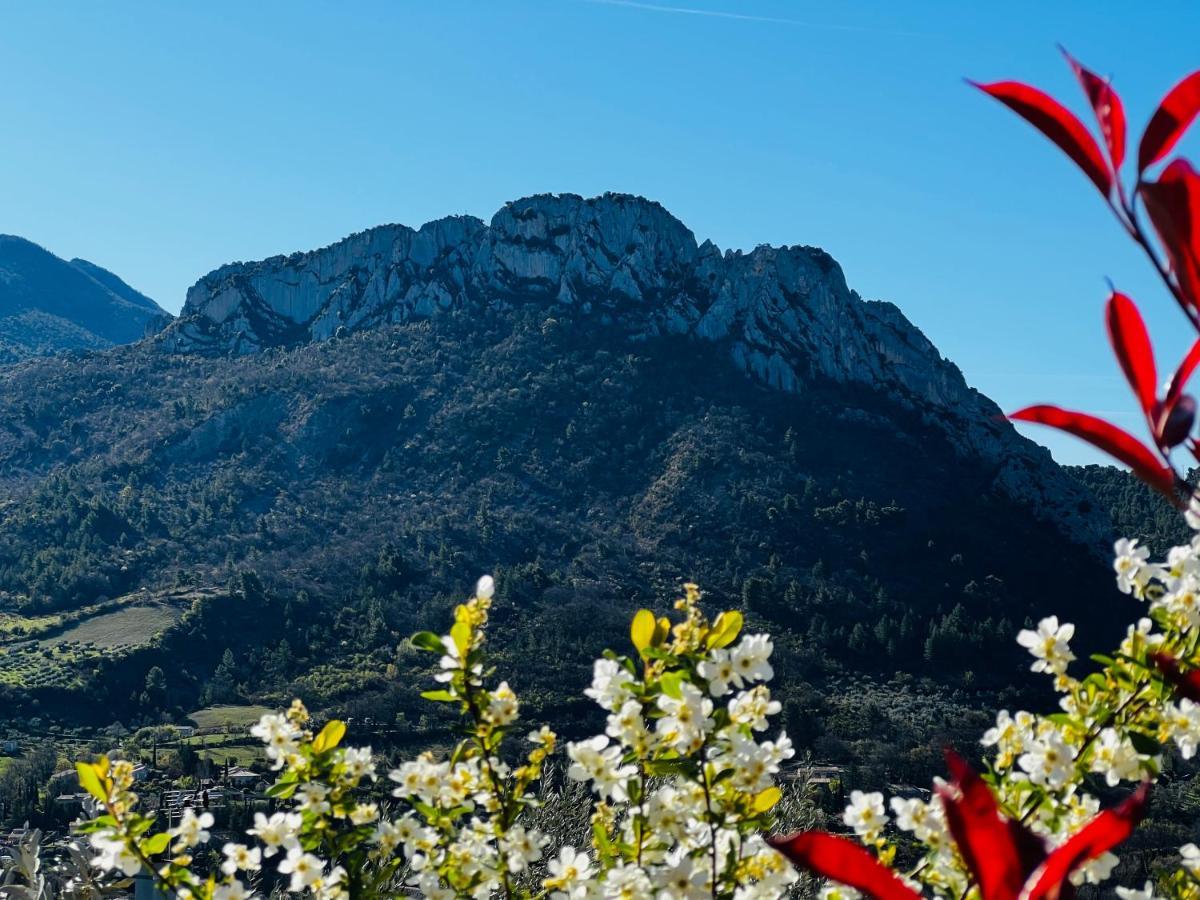 Logis Des Roches: Three With Exceptional Views *