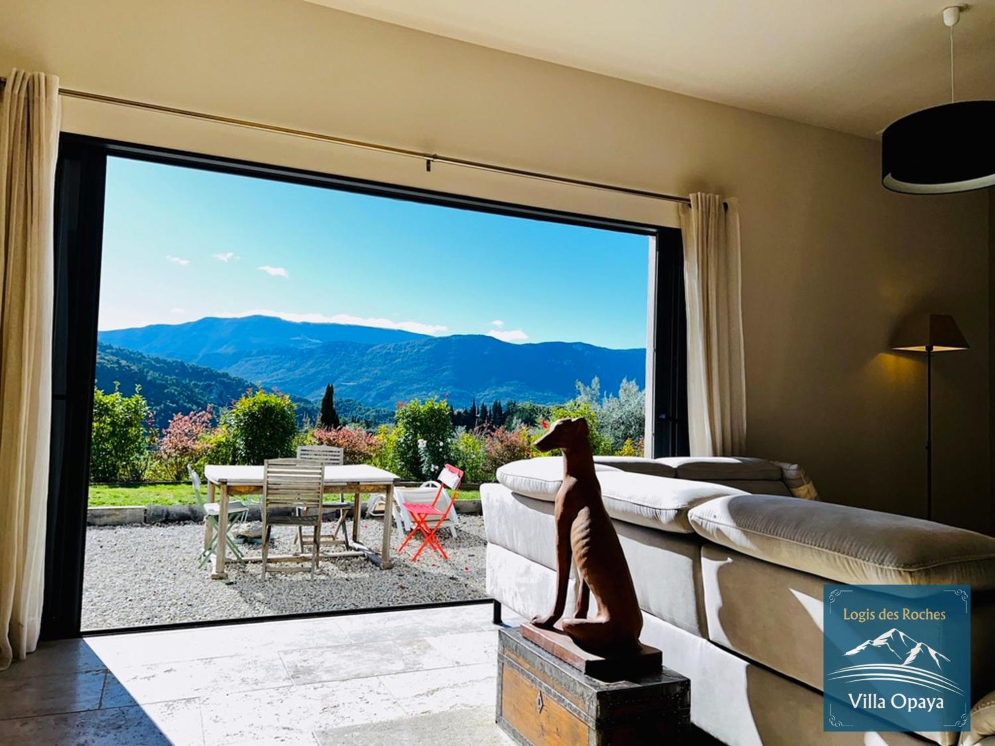 Logis Des Roches: Three With Exceptional Views Apartment *