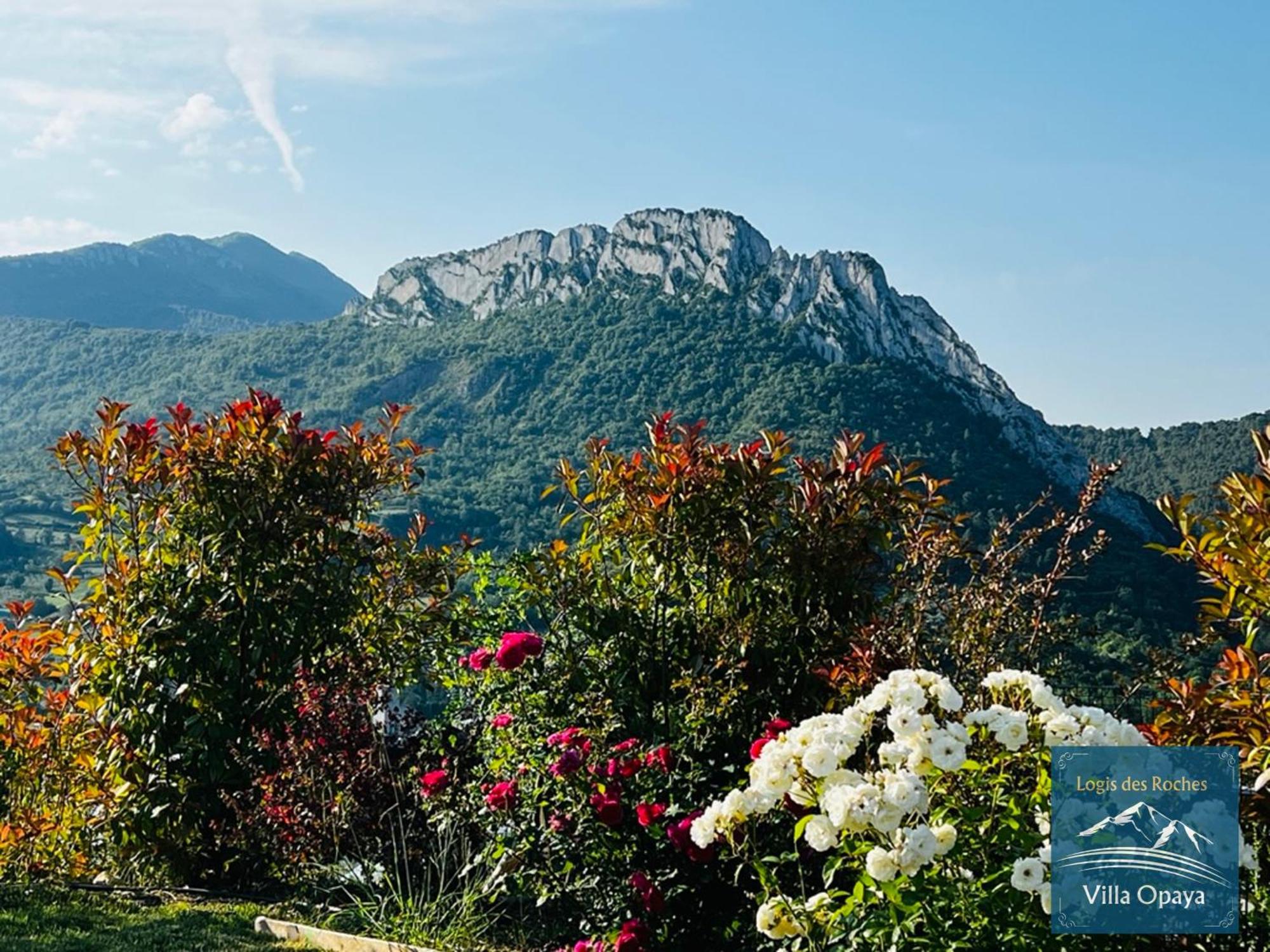 Logis Des Roches: Three With Exceptional Views *