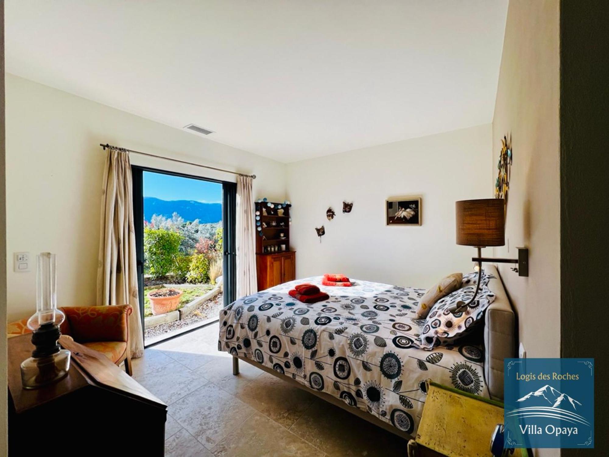 Logis Des Roches: Three With Exceptional Views Buis-les-Baronnies