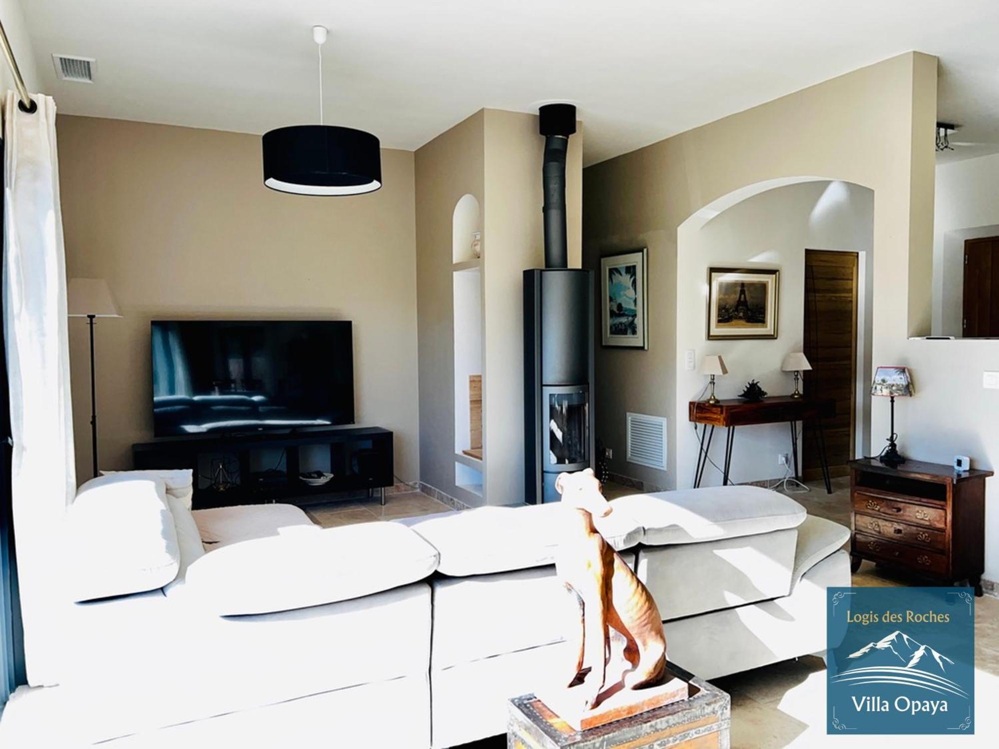 Logis Des Roches: Three With Exceptional Views Buis-les-Baronnies