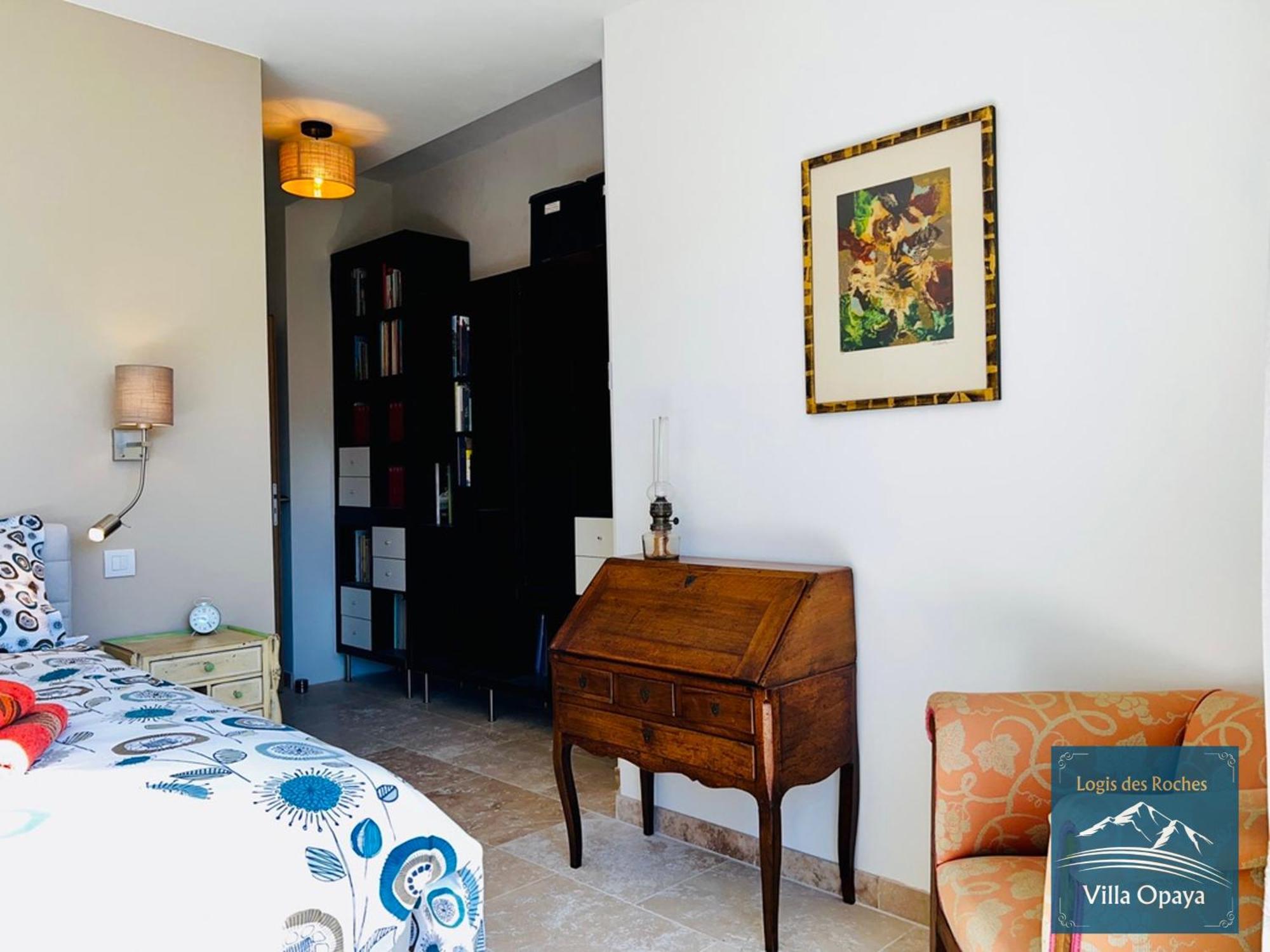 Logis Des Roches: Three With Exceptional Views *